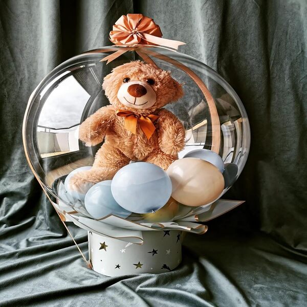 Бобо балон со играчка зајаче