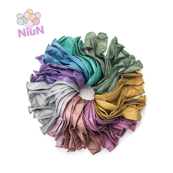 Метален балон од латекс